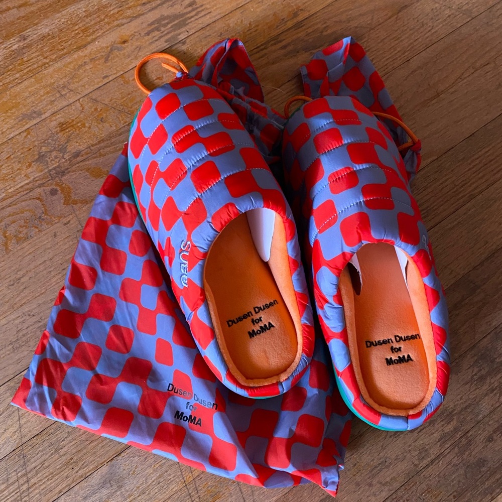 DusenDusen for MoMA unisex Subu Slippers